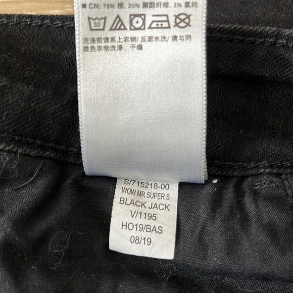 Old Navy Black Super Skinny Denim Jeans - Size 4 - Picture 7 of 7